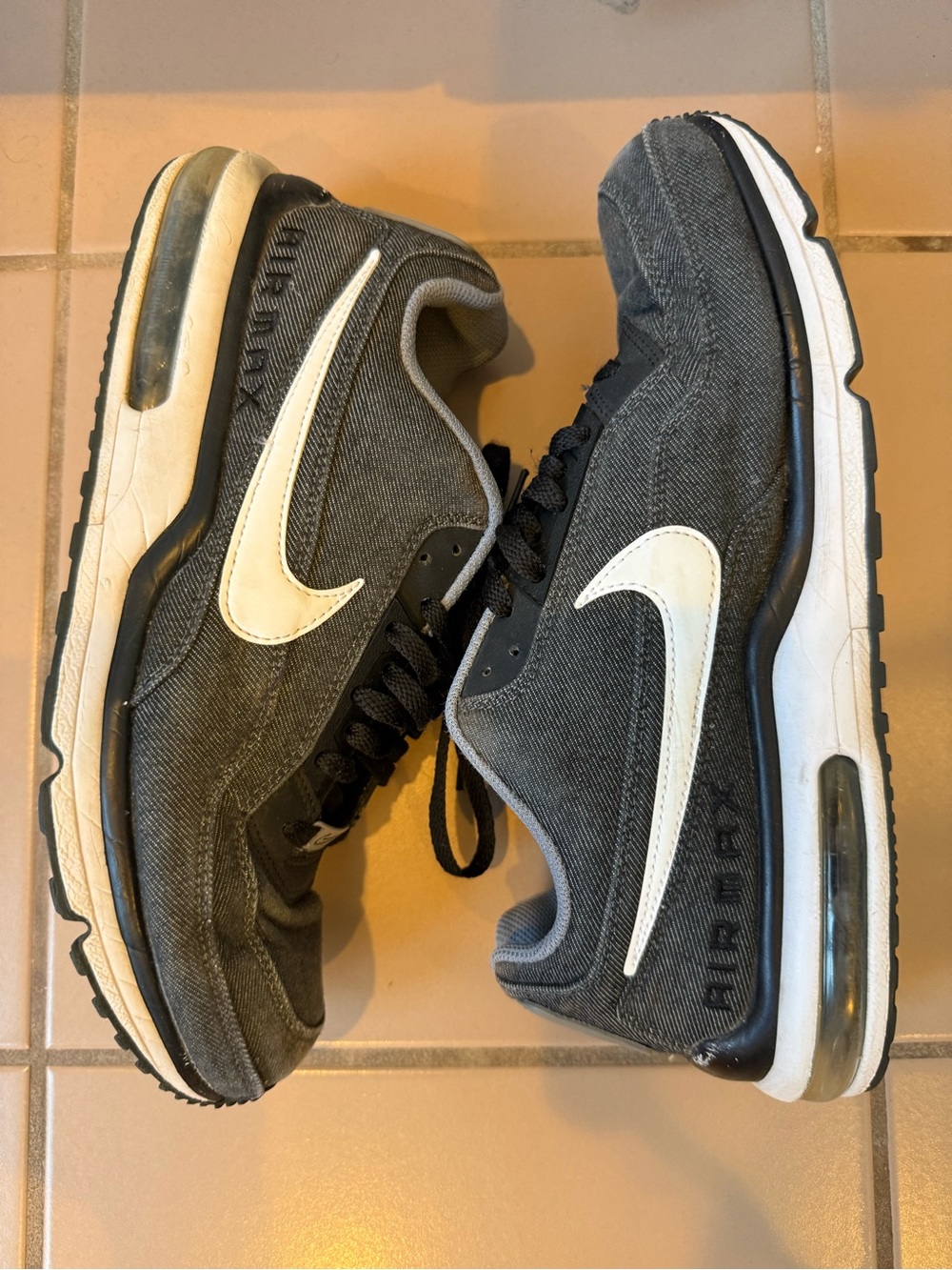 Nike Men’s Air Max Black Denim